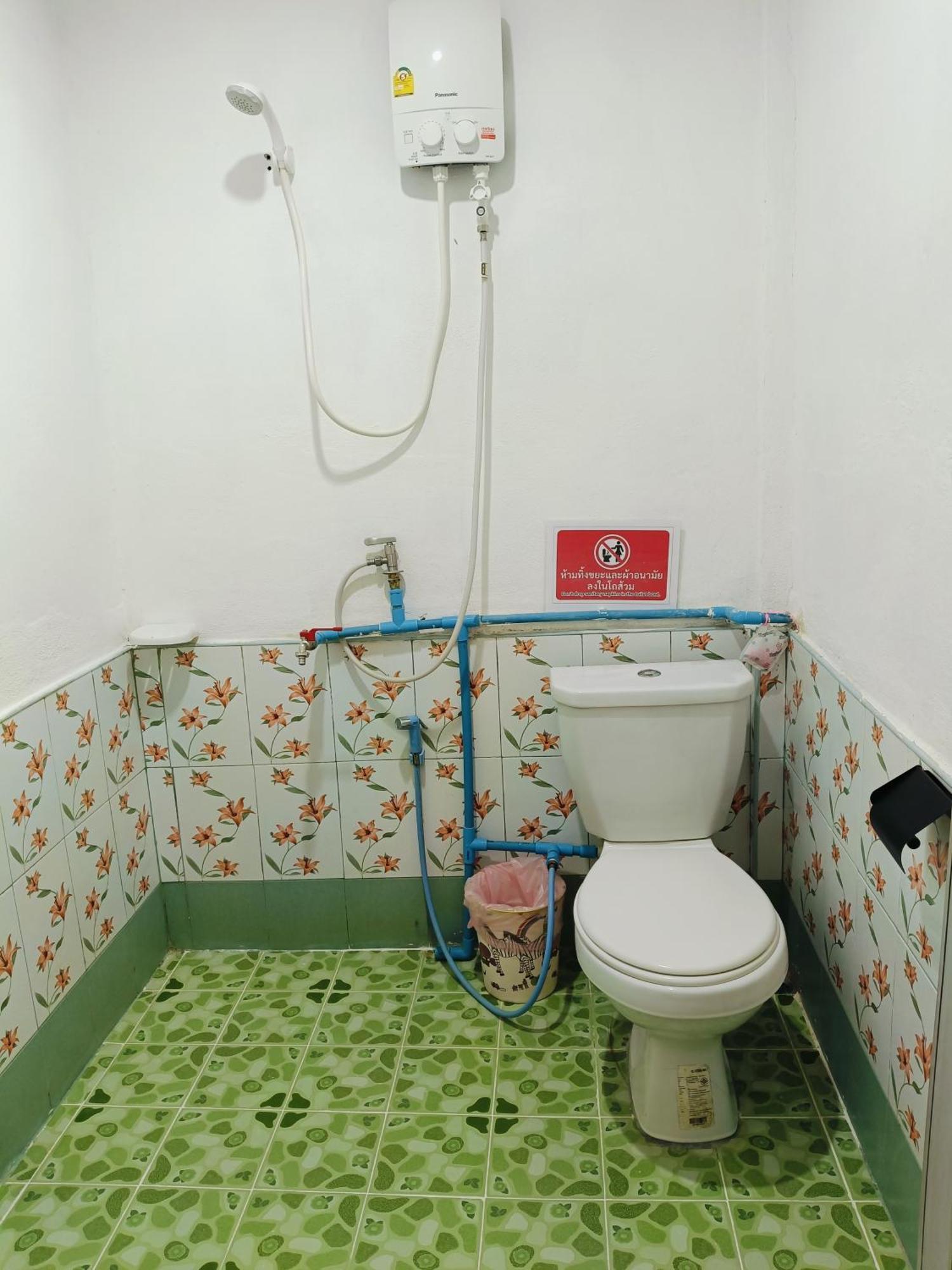 Hotel Baan Phuwamin Ko Lanta Habitación foto